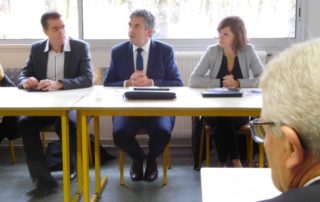 Les trois élus de la Région réunis hier à Figeac : Stéphane Bérard, Vincent Labarthe et Emmanuelle Gazel./ Photo DDM A.L.