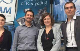 Isabelle Cluzel, chargée des ressources humaines de la SNAM, et Gilles Garin, directeur du site viviézois, ont approuvé le coup de pouce de la Région, représentée par Emmanuelle Gazel, vice-présidente à l'emploi, et Stéphane Bérard, conseiller régional (de g. à dr.)./ Photo DDM