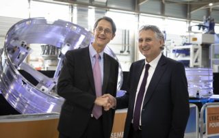 Olivier Andries, président de Safran Aircraft Engines et J.-C. Maillard, Pdg de Figeac Aero.
